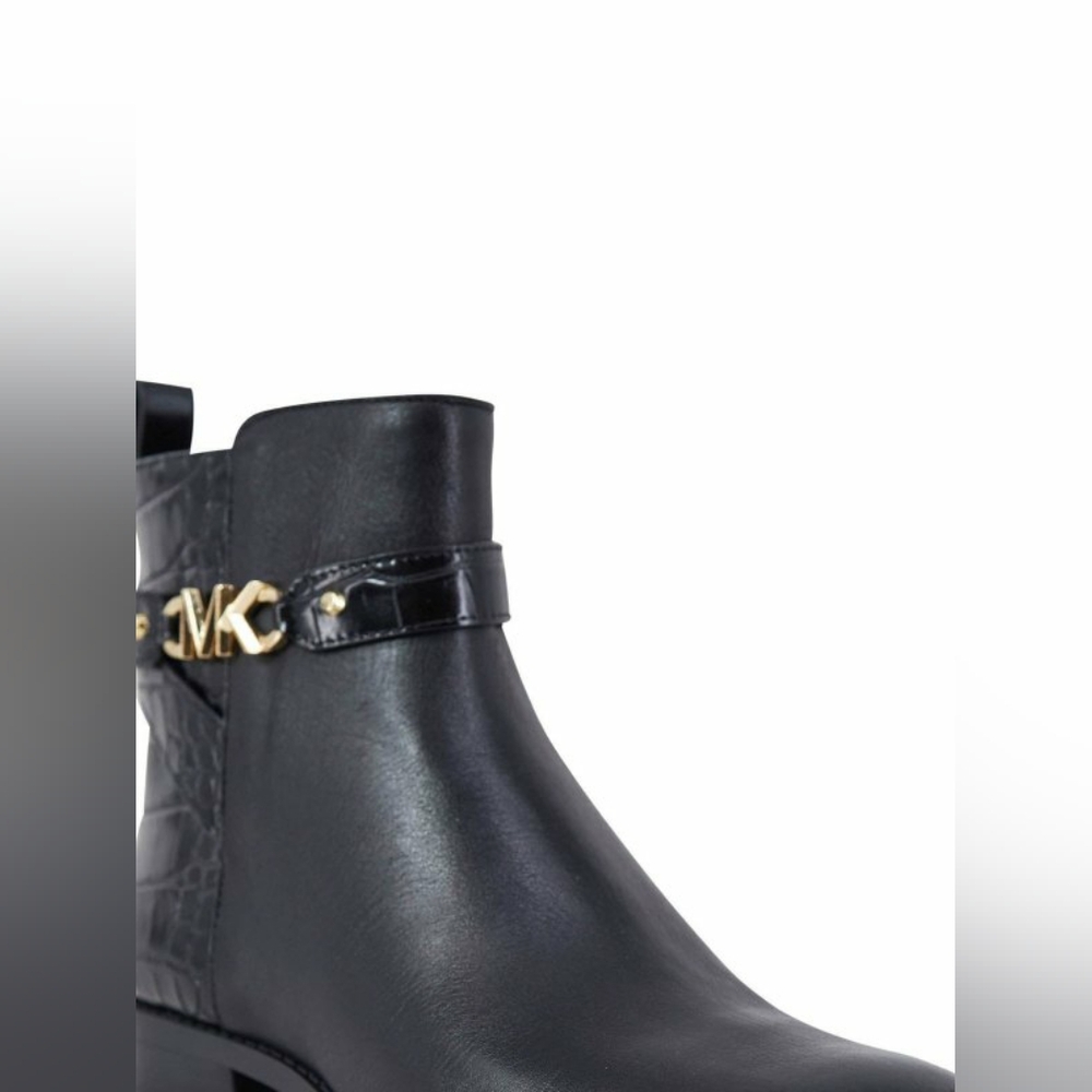 Michael Kors MK Farrah Flat Black Gold Leather Ankle Riding Boots Size 9 - Picture 4 of 7